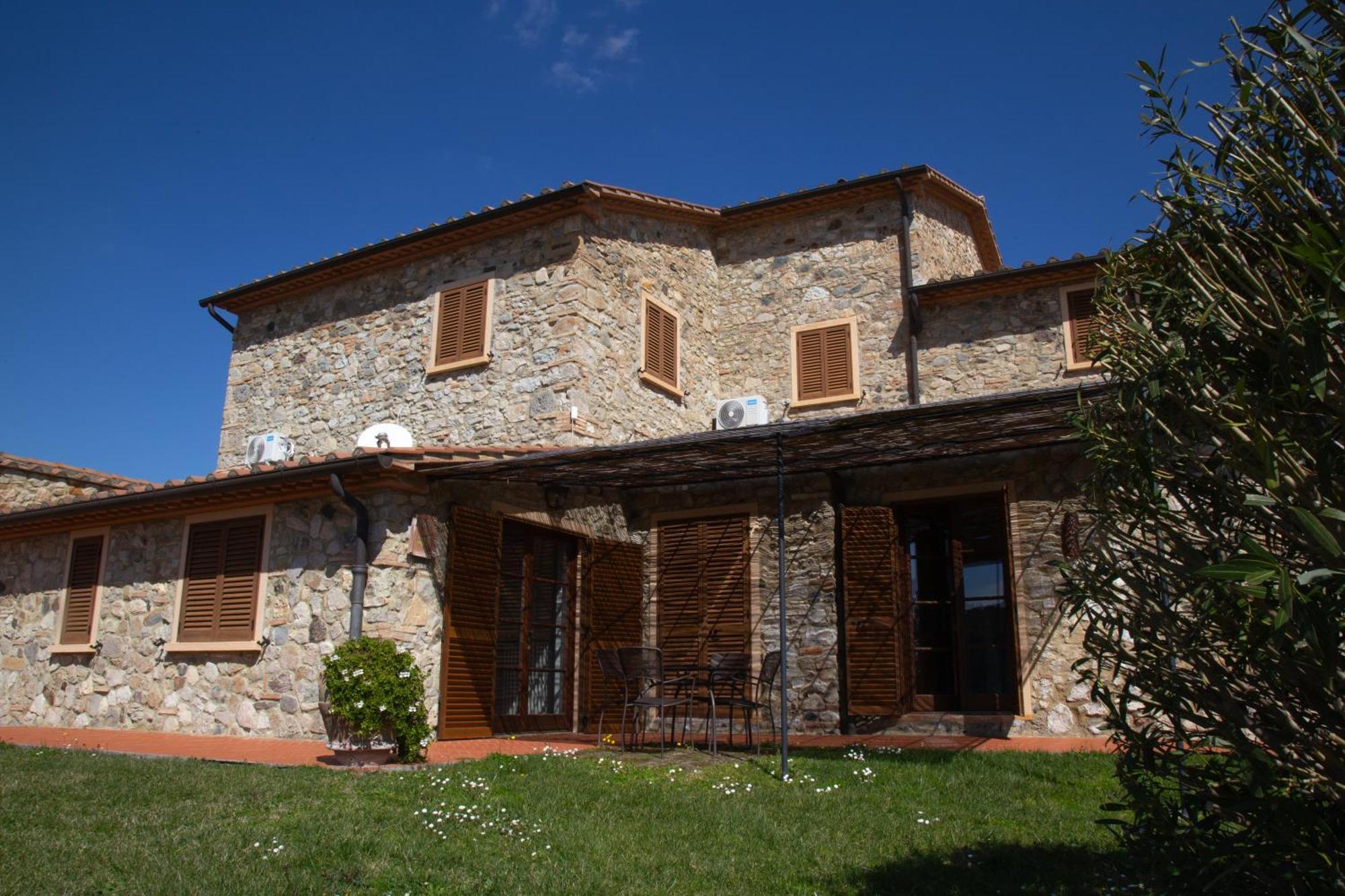 Resort Le Tegole Riparbella Buitenkant foto